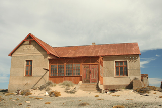 Illustration for article titled The Strangest and Most Tragic Ghost Towns from Around the World